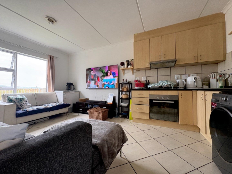 2 Bedroom Property for Sale in Buh Rein Estate Western Cape